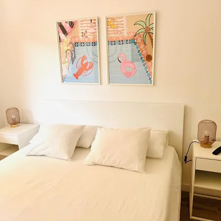 Pink Alta With Pool Apartment